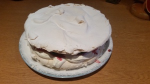 Meringue and berry torte for a Sunday roast with grandparents